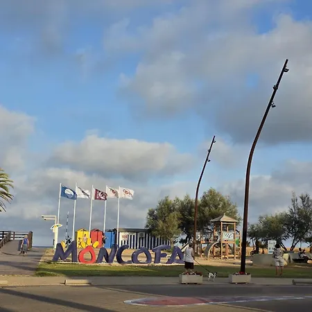 Piso Delfin Playa Апартаменты *